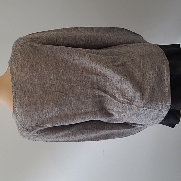 Halston Heritage women's long sleeves sweater - Picture 6 of 9